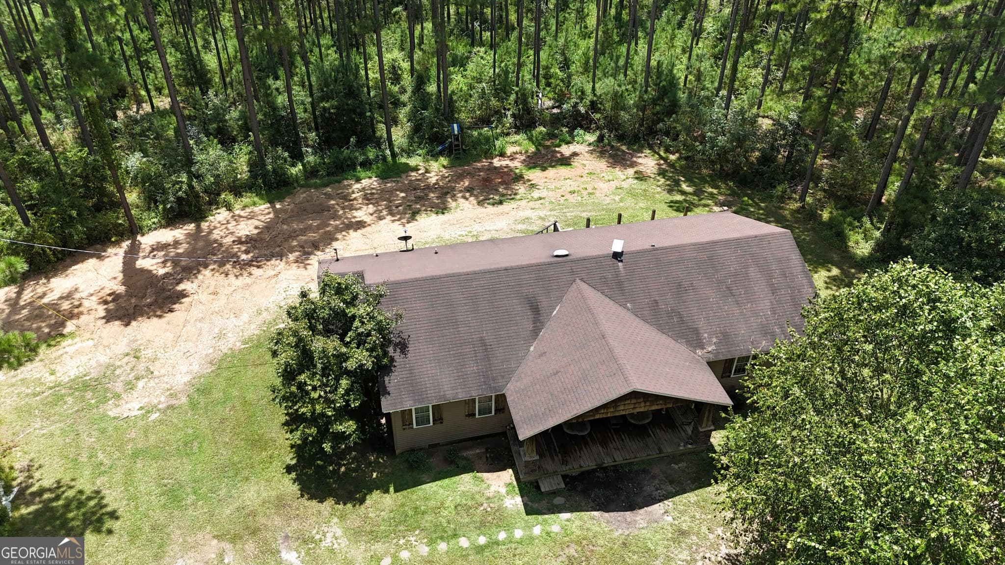 3 bedroom, 2 bathroom, 1,652 sq ft single family residence for sale at 3553 Parhamtown Road, Bowman, GA 30624 — photo 4