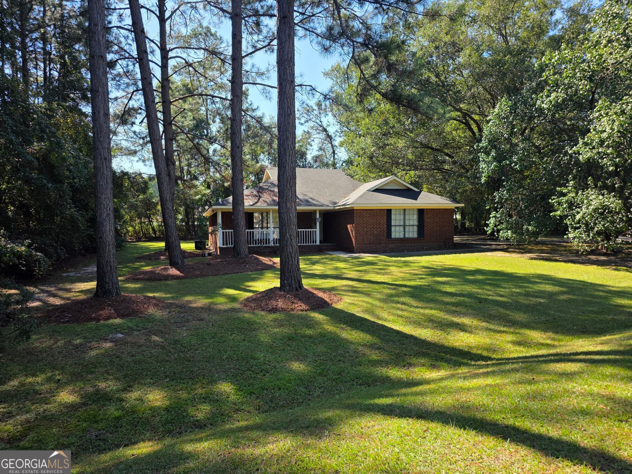 3 bedroom, 2 bathroom, 1,652 sq ft single family residence for sale at 615 Depot Drive, Statesboro, GA 30461 — photo 2