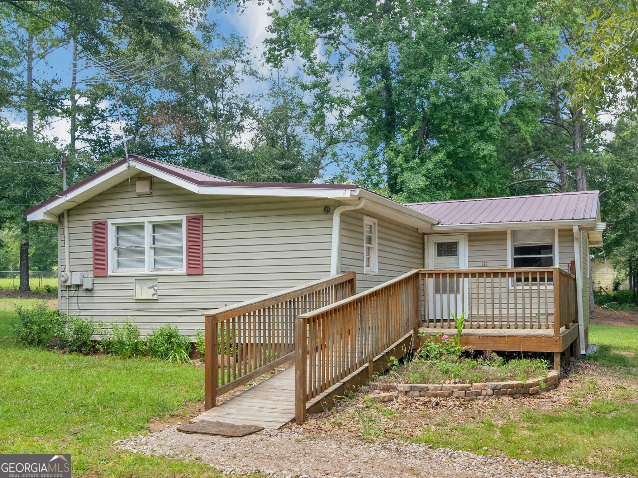 2 bedroom, 2 bathroom, 1,060 sq ft single family residence for sale at 328 Valley Hill Road, Stockbridge, GA 30281 — photo 9
