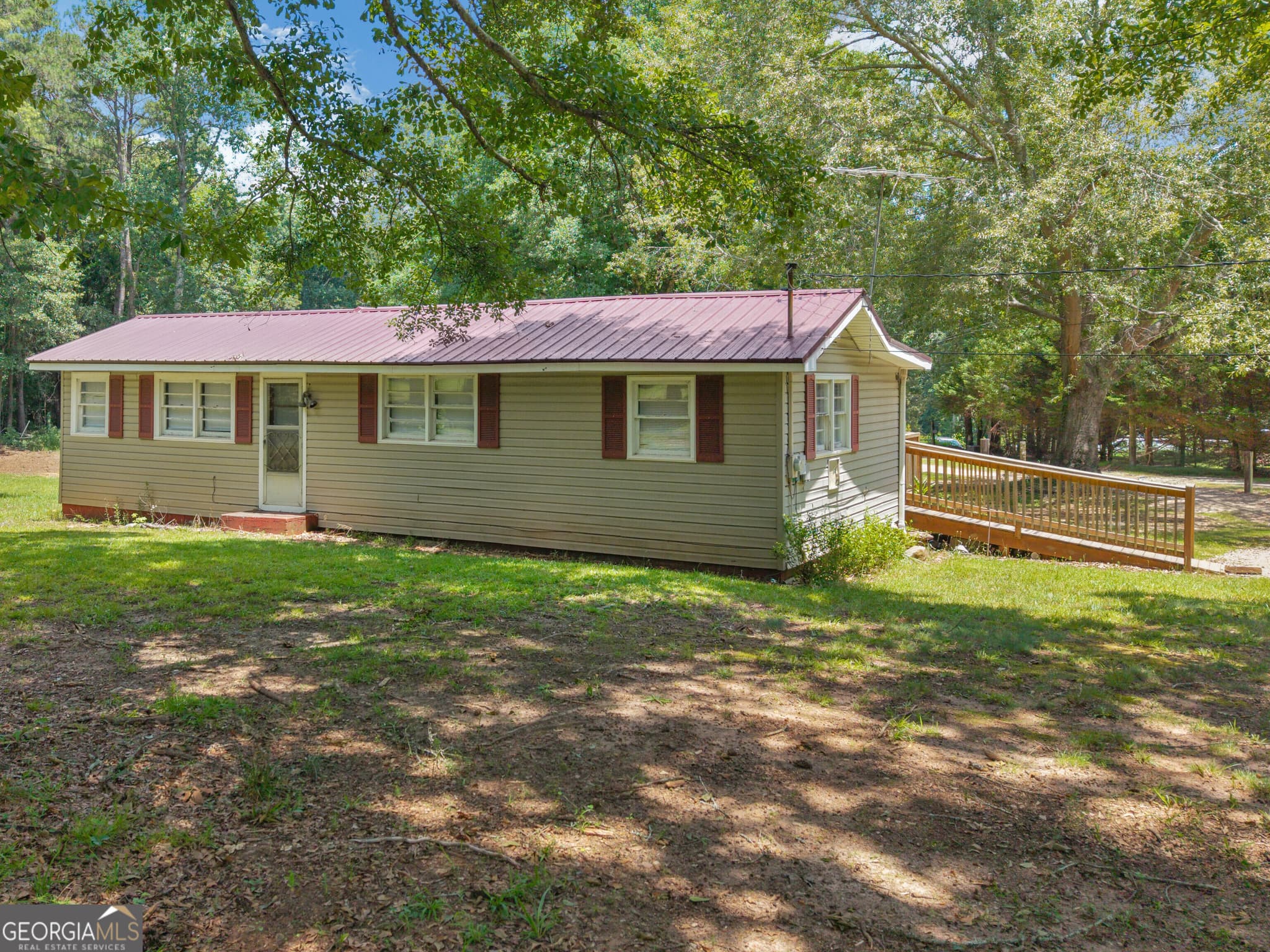 2 bedroom, 2 bathroom, 1,060 sq ft single family residence for sale at 328 Valley Hill Road, Stockbridge, GA 30281 — photo 4