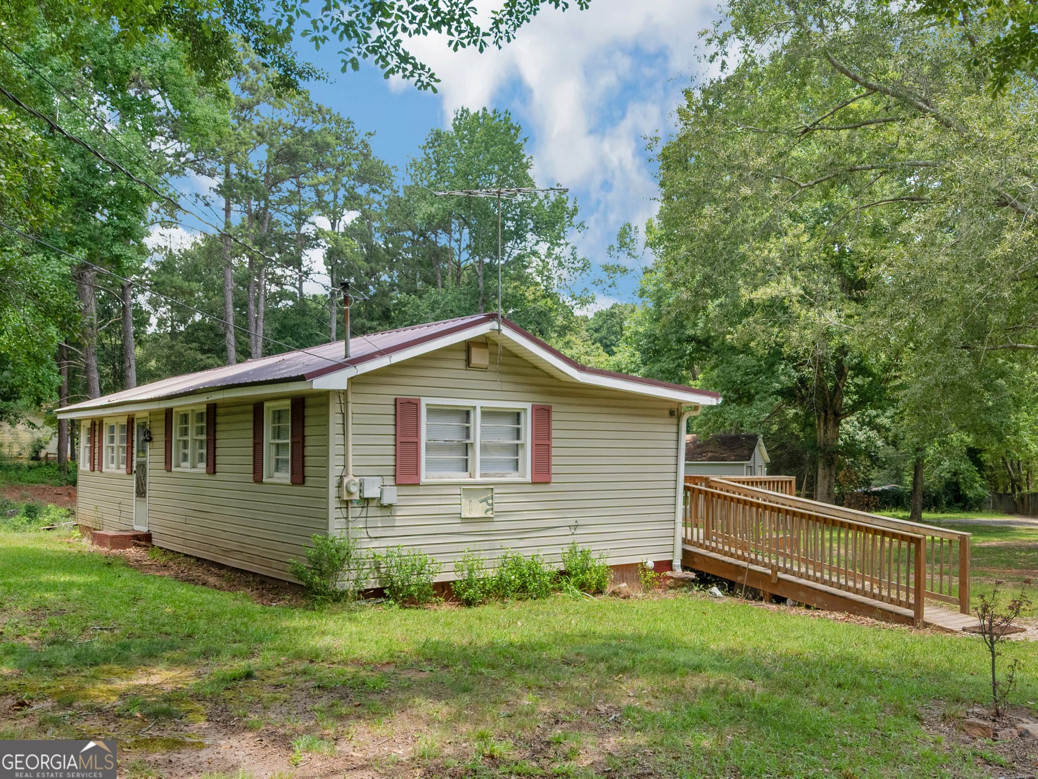 2 bedroom, 2 bathroom, 1,060 sq ft single family residence for sale at 328 Valley Hill Road, Stockbridge, GA 30281 — photo 8