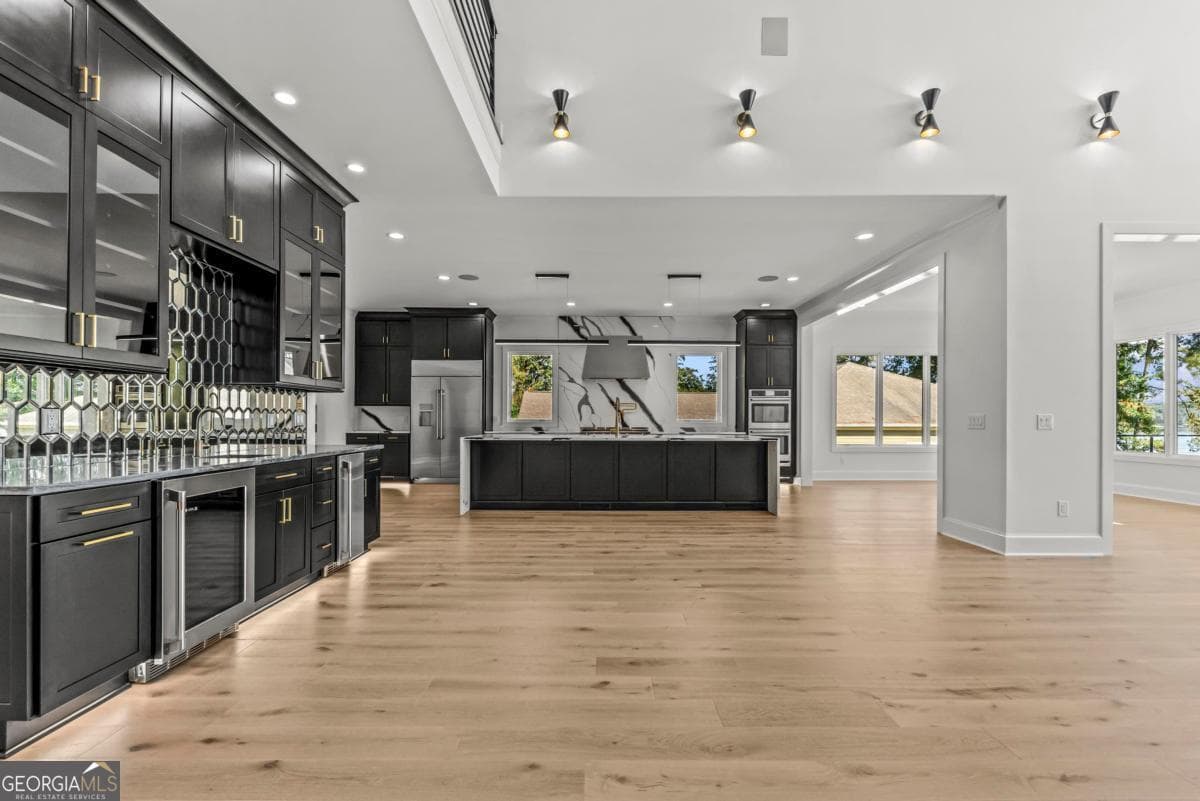 5 bedroom, 5.5 bathroom, 7,564 sq ft single family residence for sale at 1089B Crooked Creek Creek, Eatonton, GA 31024 — photo 6