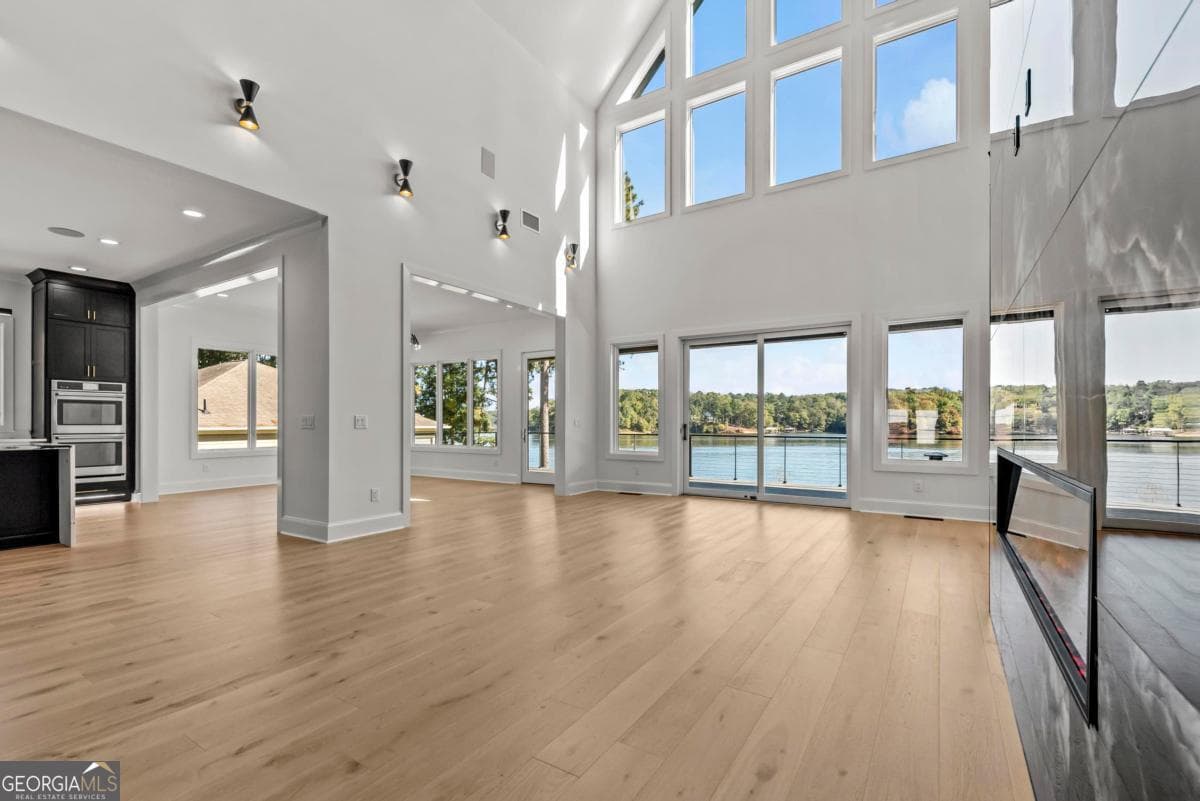 5 bedroom, 5.5 bathroom, 7,564 sq ft single family residence for sale at 1089B Crooked Creek Creek, Eatonton, GA 31024 — photo 7