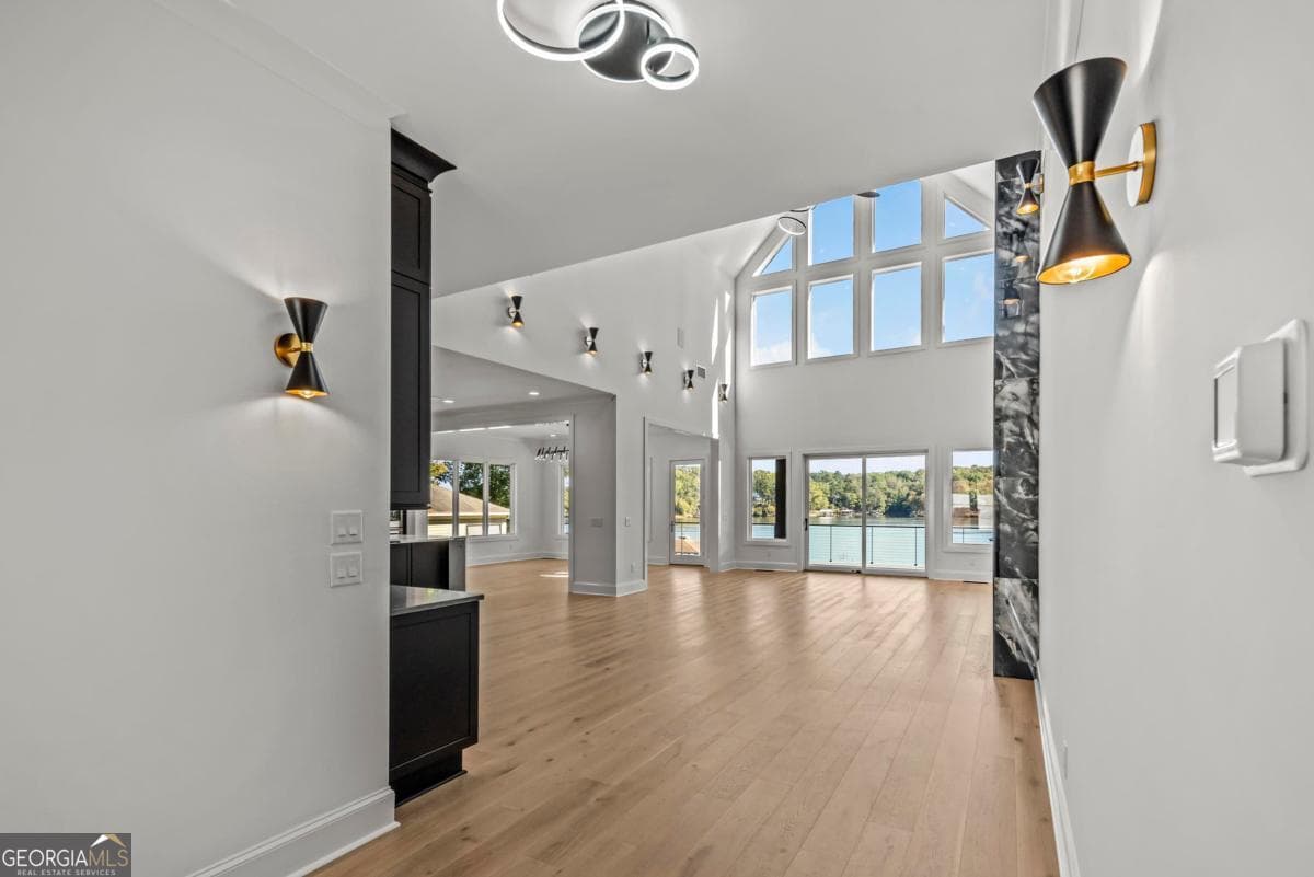 5 bedroom, 5.5 bathroom, 7,564 sq ft single family residence for sale at 1089B Crooked Creek Creek, Eatonton, GA 31024 — photo 5