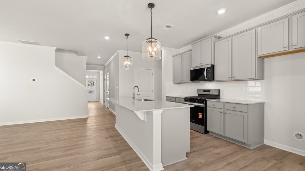 5 bedroom, 3.5 bathroom, 2,618 sq ft single family residence for sale at 705 Anchor Avenue, Villa Rica, GA 30180 — photo 9