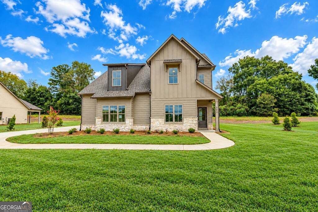 4 bedroom, 3.5 bathroom, 3,275 sq ft single family residence for sale at 362 Races Road, Hoschton, GA 30548