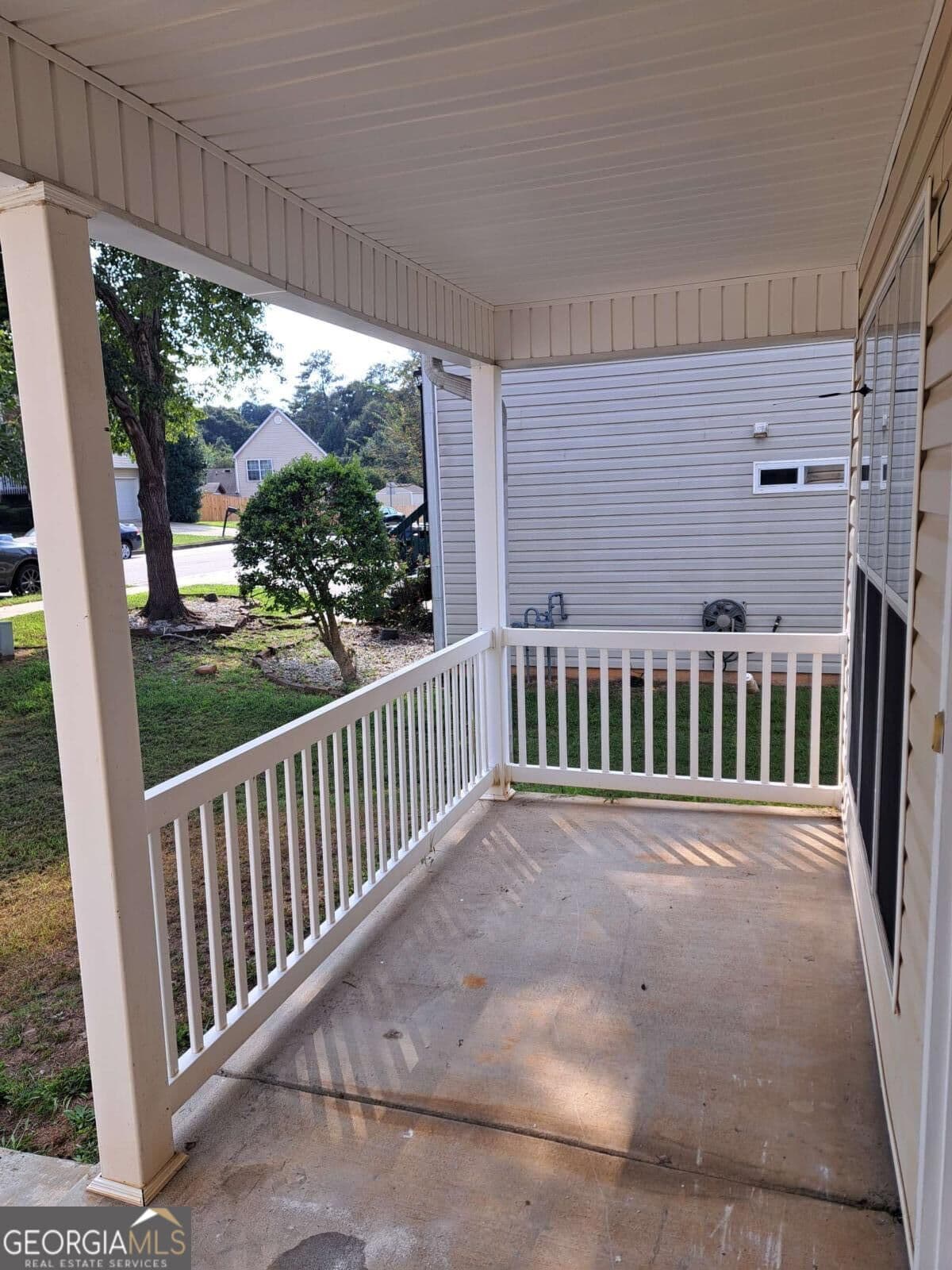 3 bedroom, 2.5 bathroom, 1,715 sq ft single family residence for sale at 3328 Waggoner Place, Rex, GA 30273 — photo 2