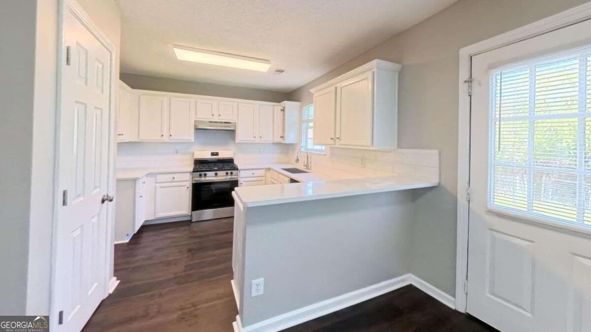 3 bedroom, 2.5 bathroom, 1,715 sq ft single family residence for sale at 3328 Waggoner Place, Rex, GA 30273 — photo 7