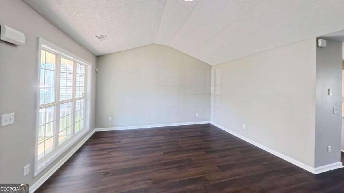 3 bedroom, 2.5 bathroom, 1,715 sq ft single family residence for sale at 3328 Waggoner Place, Rex, GA 30273 — photo 4