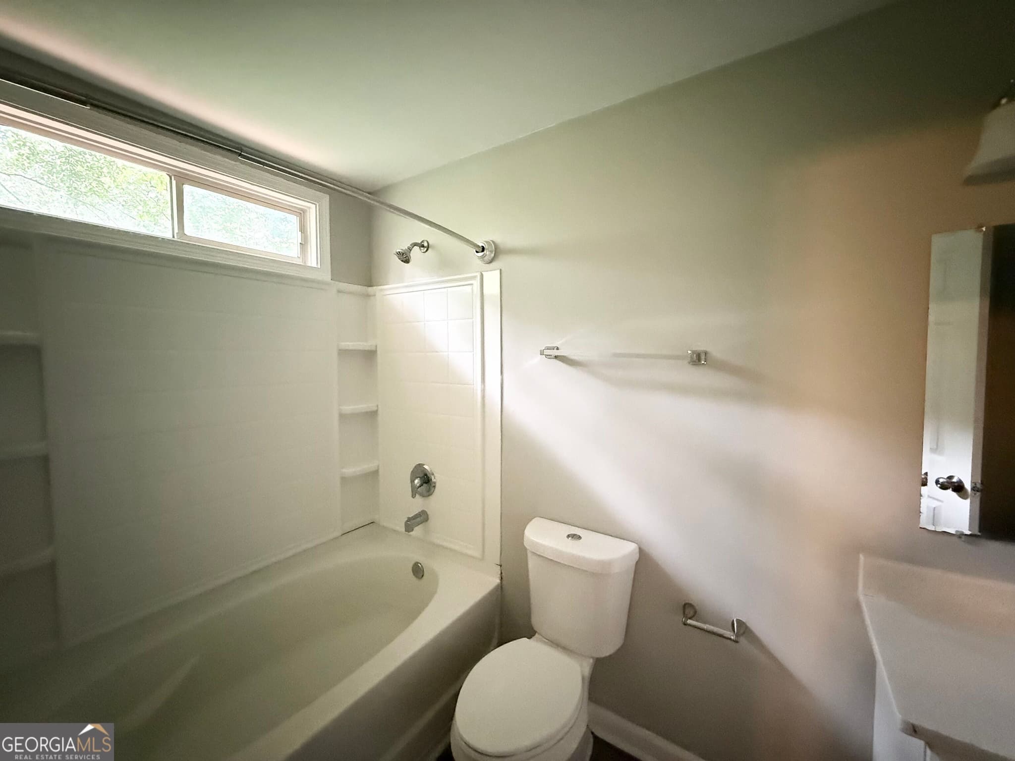 3 bedroom, 2 bathroom, 900 sq ft single family residence for sale at 1171 Octavia Street, Atlanta, GA 30315 — photo 10