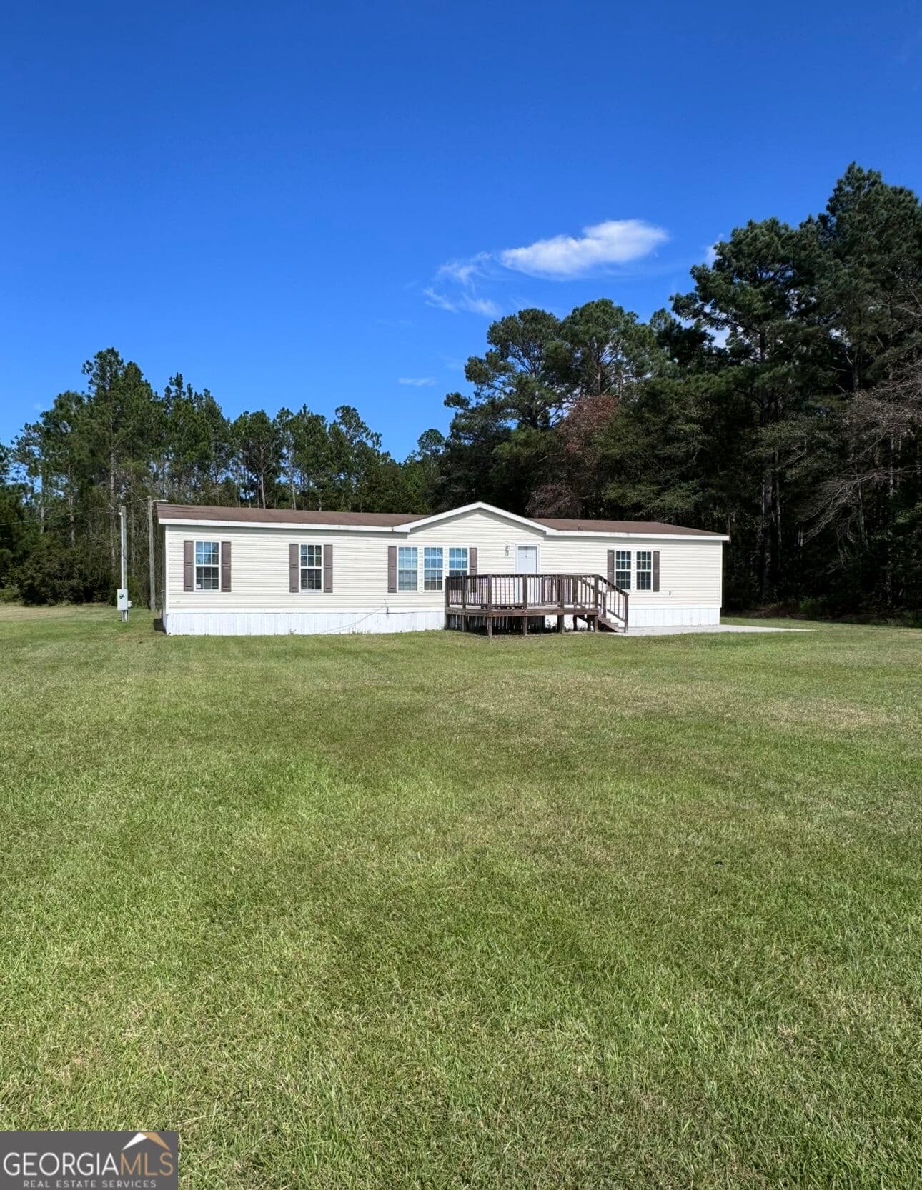 3 bedroom, 2 bathroom, 2,112 sq ft manufactured home,single family residence for sale at 11834 HWY 23, Glennville, GA 30427
