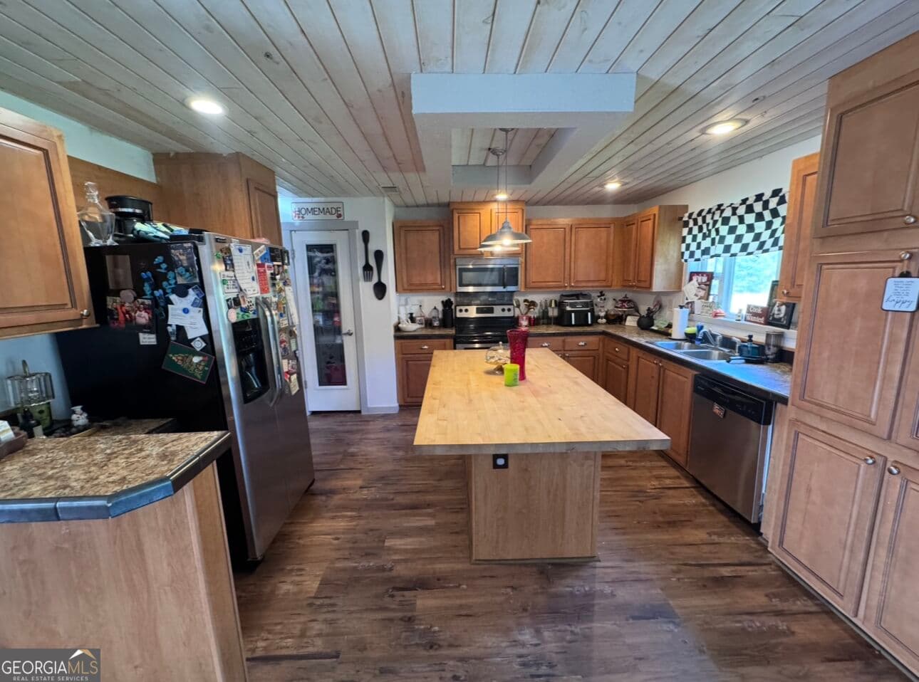 3 bedroom, 2 bathroom, 2,112 sq ft manufactured home,single family residence for sale at 11834 HWY 23, Glennville, GA 30427 — photo 5