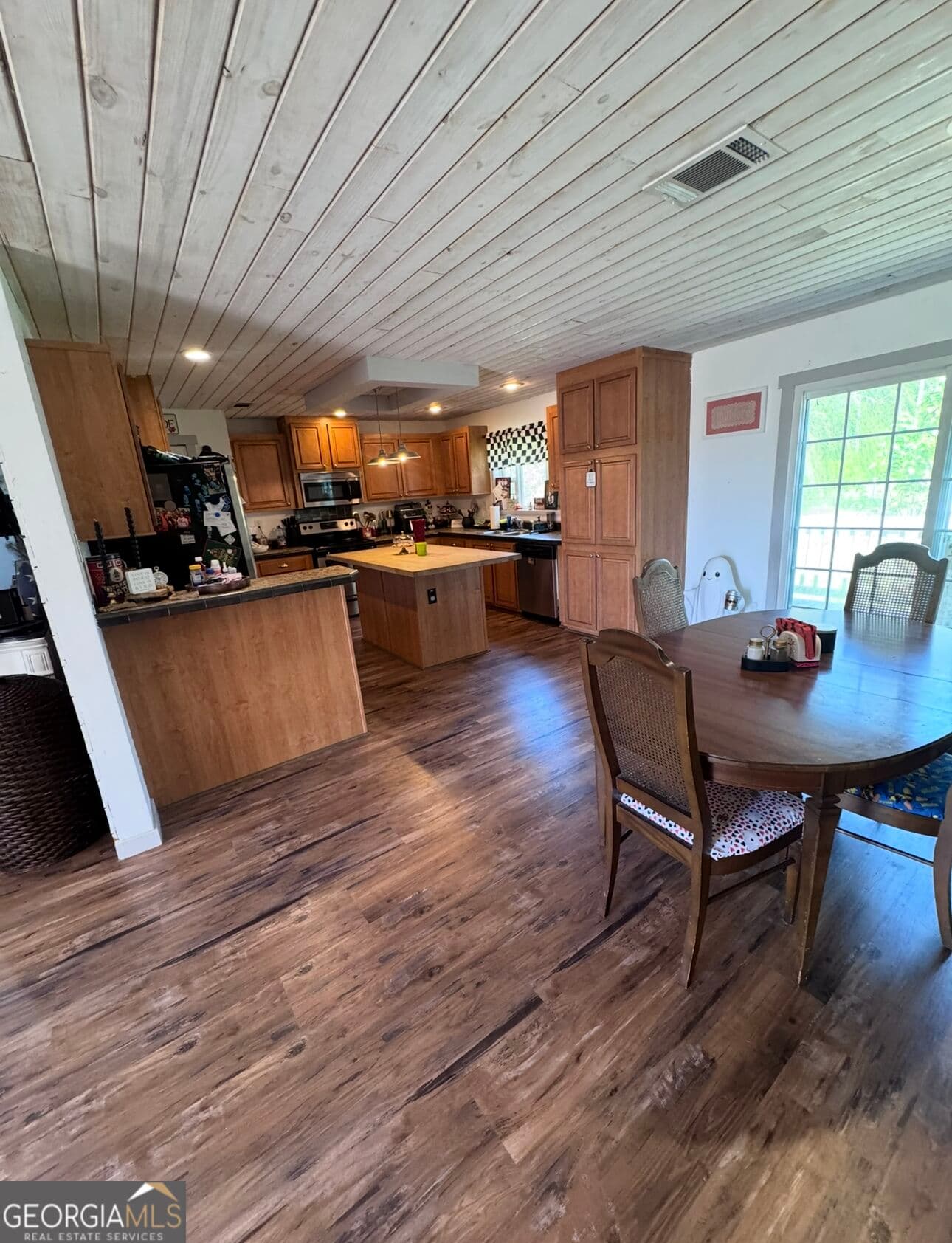 3 bedroom, 2 bathroom, 2,112 sq ft manufactured home,single family residence for sale at 11834 HWY 23, Glennville, GA 30427 — photo 4