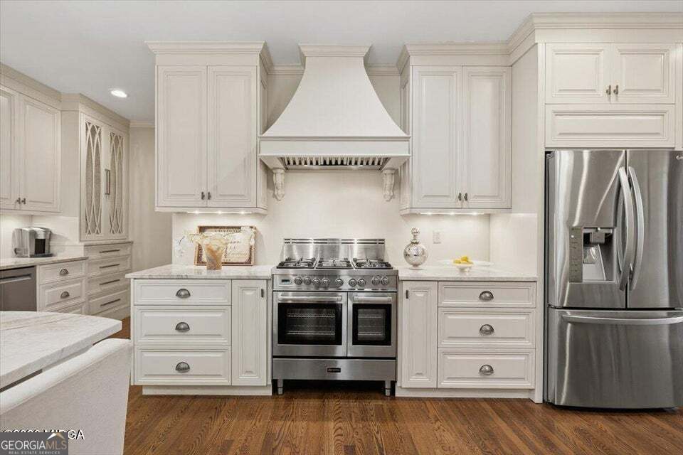 4 bedroom, 3.5 bathroom, 3,958 sq ft single family residence for sale at 102 Merion Park, Macon, GA 31210 — photo 9