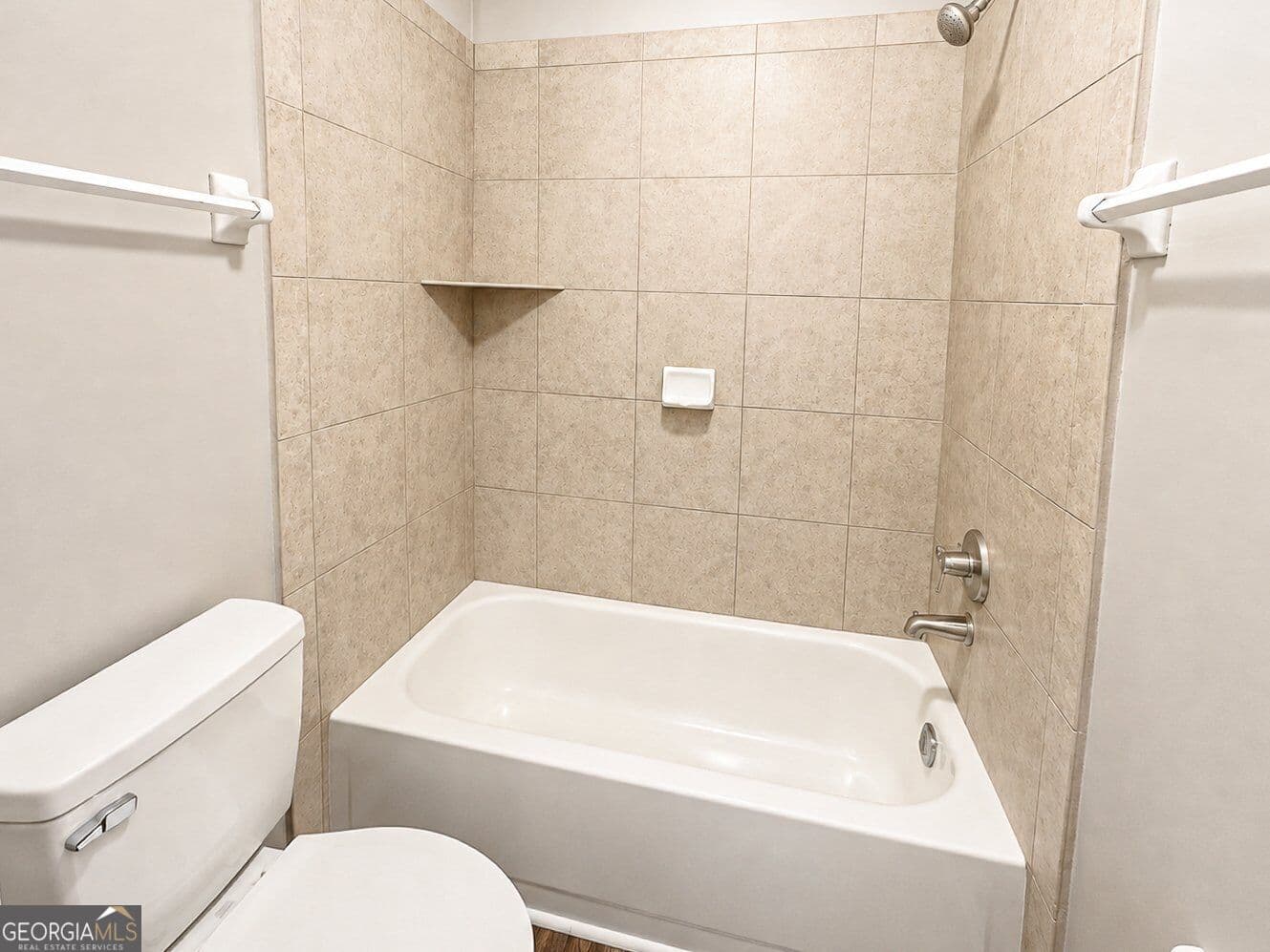 3 bedroom, 2.5 bathroom, 1,536 sq ft condominium for sale at 1026 Heathmoor Court, Norcross, GA 30093 — photo 7