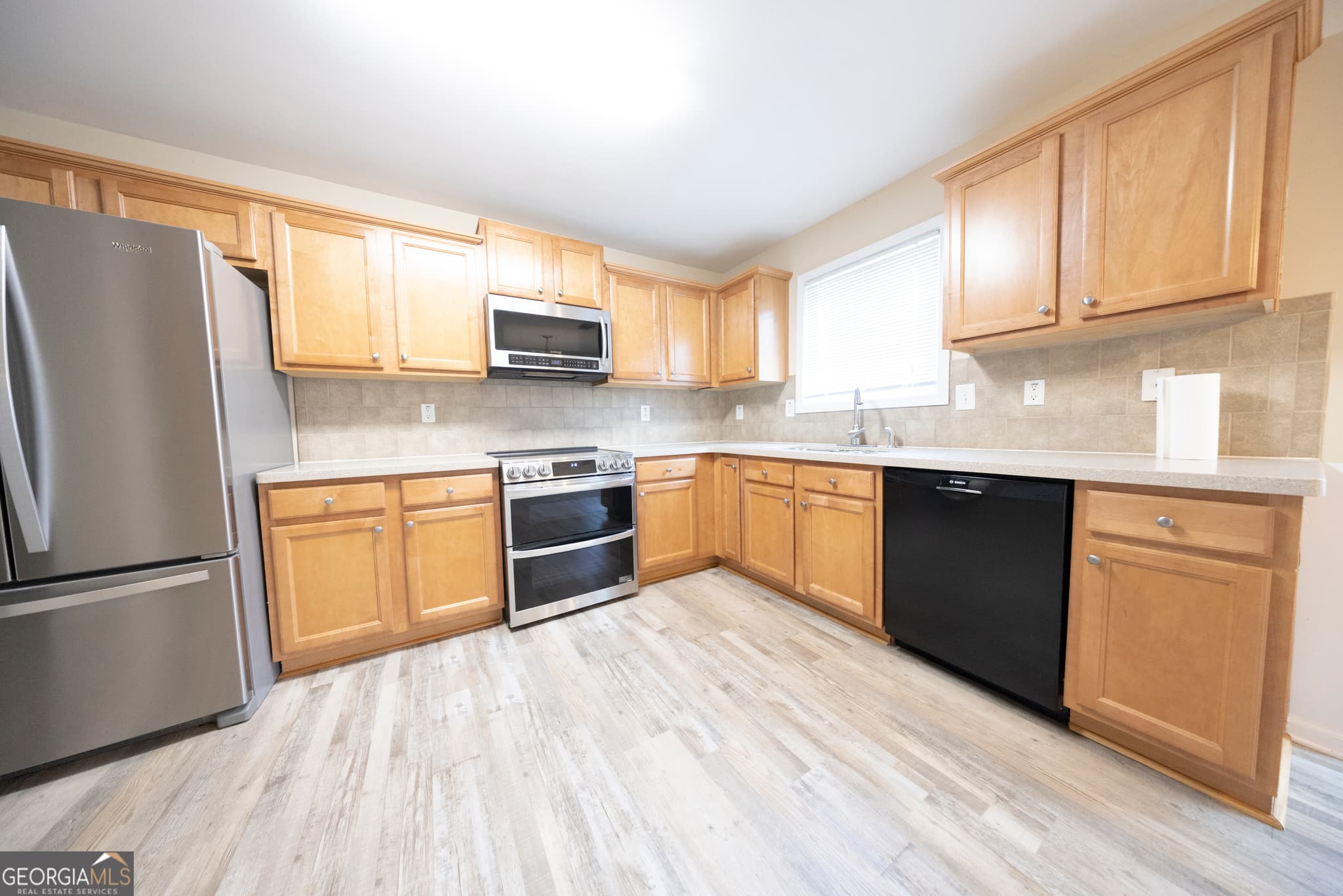 5 bedroom, 3 bathroom, 2,874 sq ft single family residence for sale at 101 Kittle Lane, Bogart, GA 30622 — photo 9