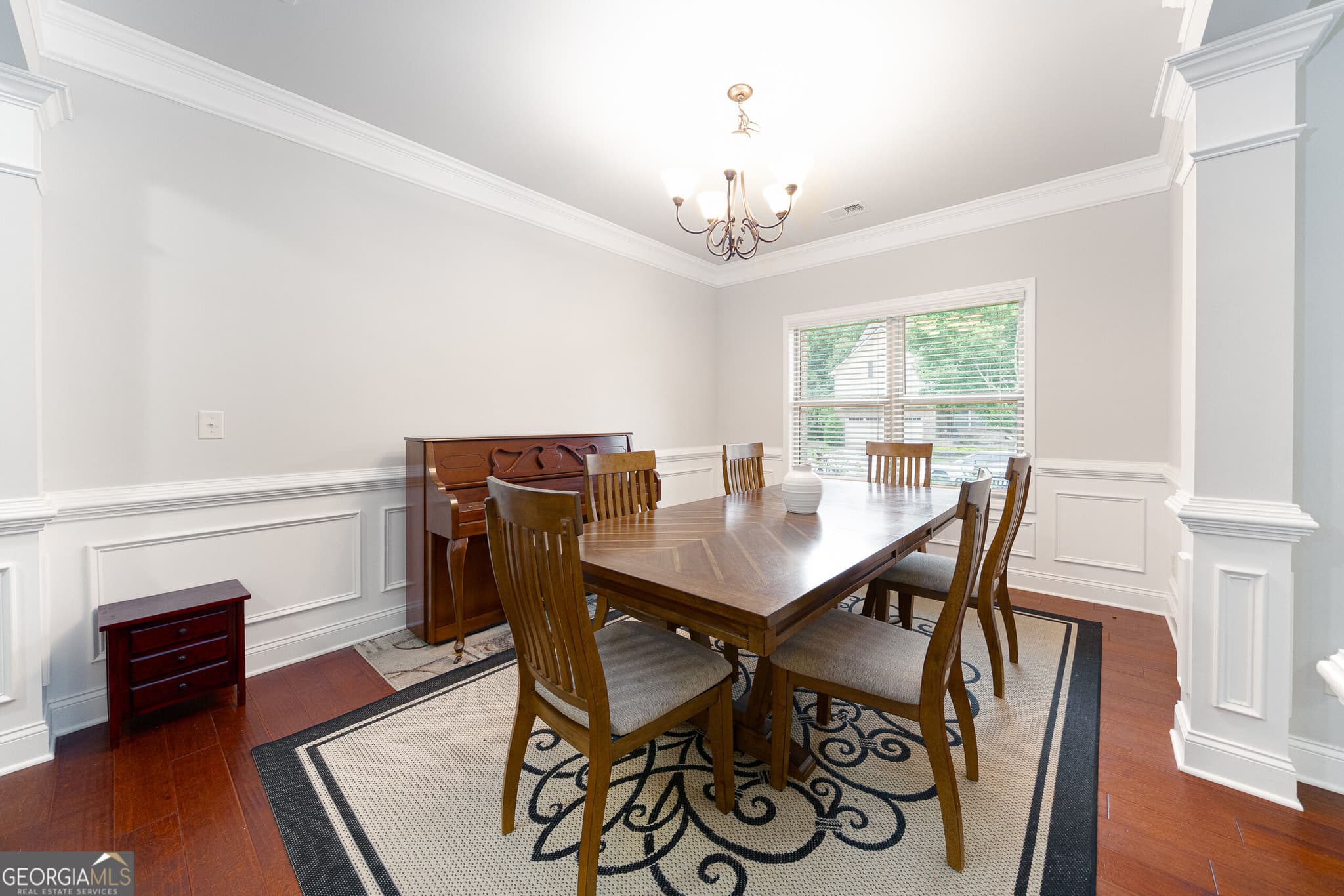 4 bedroom, 3 bathroom, 2,838 sq ft single family residence for sale at 5543 Leaf Ridge Lane, Buford, GA 30518 — photo 9