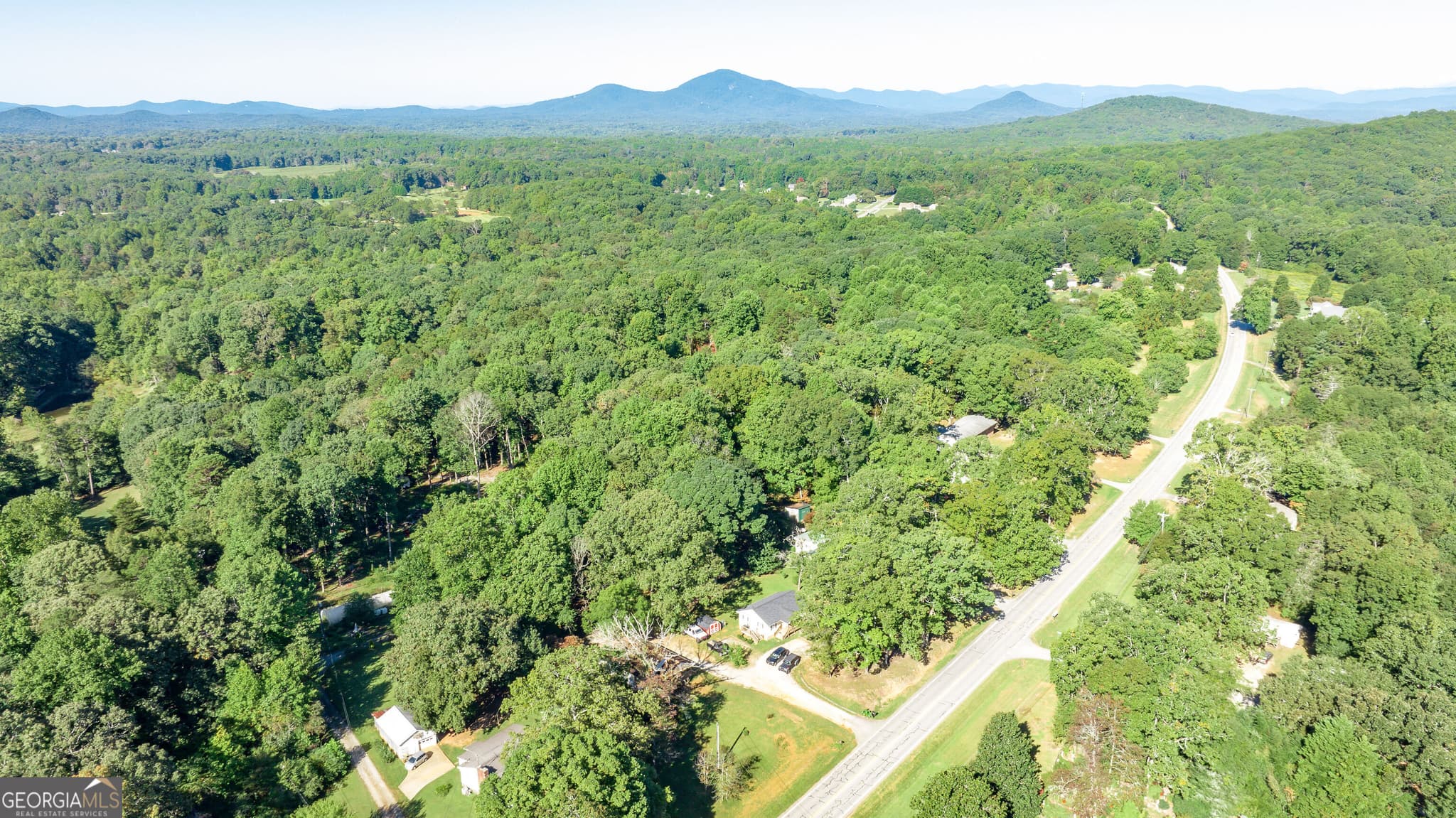 3 bedroom, 2 bathroom, 1,200 sq ft single family residence for sale at 1774 Highway 17, Clarkesville, GA 30523 — photo 6