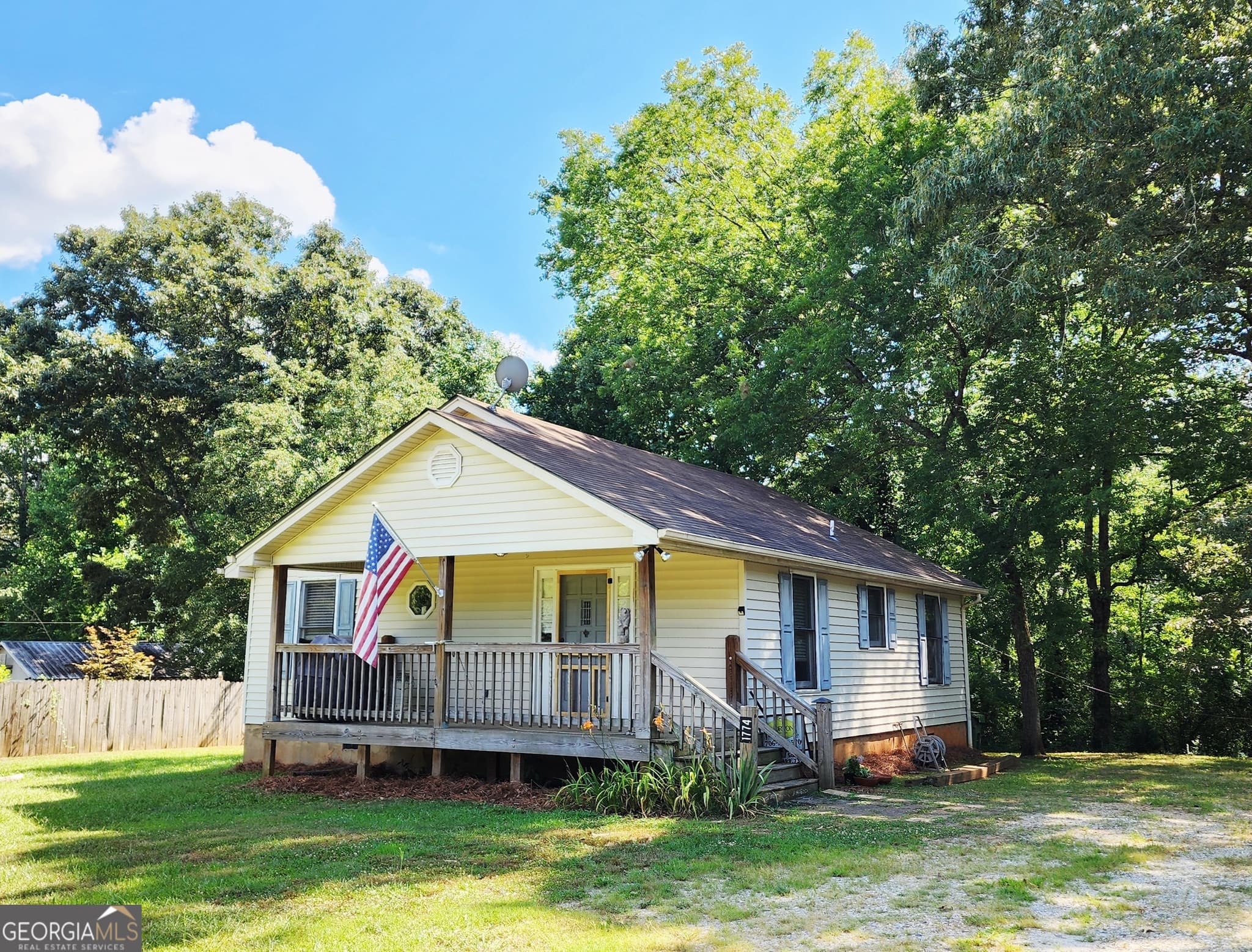 3 bedroom, 2 bathroom, 1,200 sq ft single family residence for sale at 1774 Highway 17, Clarkesville, GA 30523 — photo 1 of 50