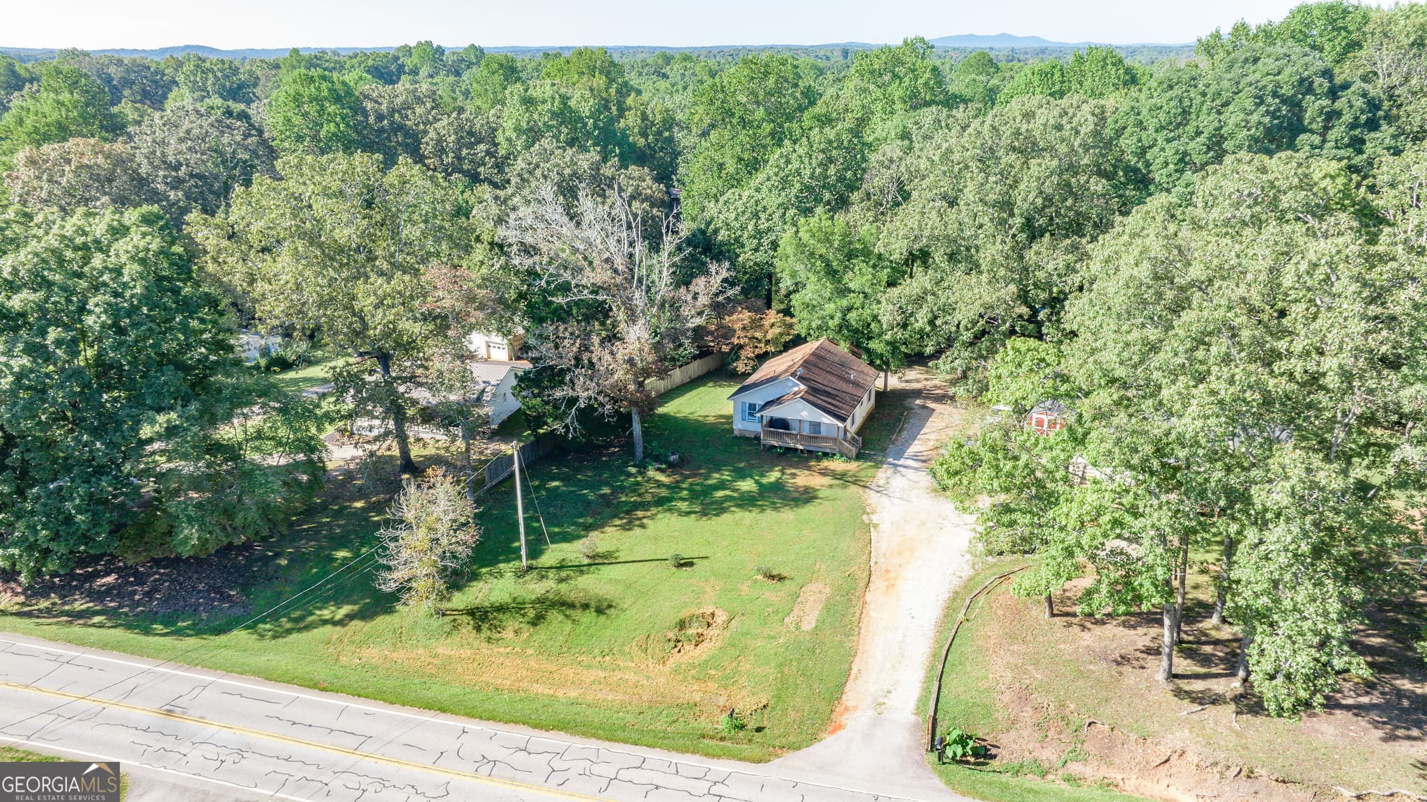 3 bedroom, 2 bathroom, 1,200 sq ft single family residence for sale at 1774 Highway 17, Clarkesville, GA 30523 — photo 8