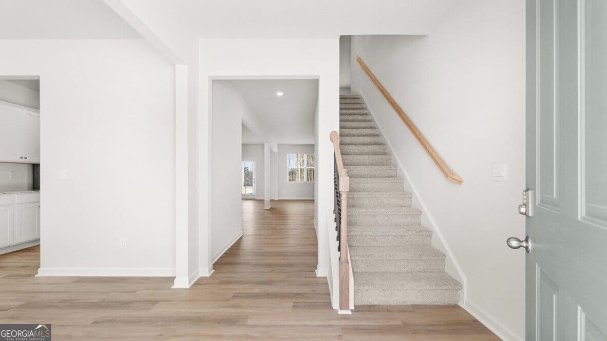 5 bedroom, 3 bathroom, 3,209 sq ft single family residence for sale at 6063 Airedale Drive, Union City, GA 30291 — photo 2