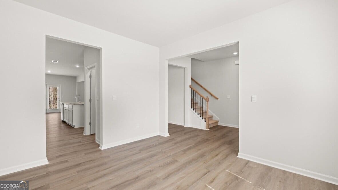 5 bedroom, 3 bathroom, 3,209 sq ft single family residence for sale at 6063 Airedale Drive, Union City, GA 30291 — photo 5