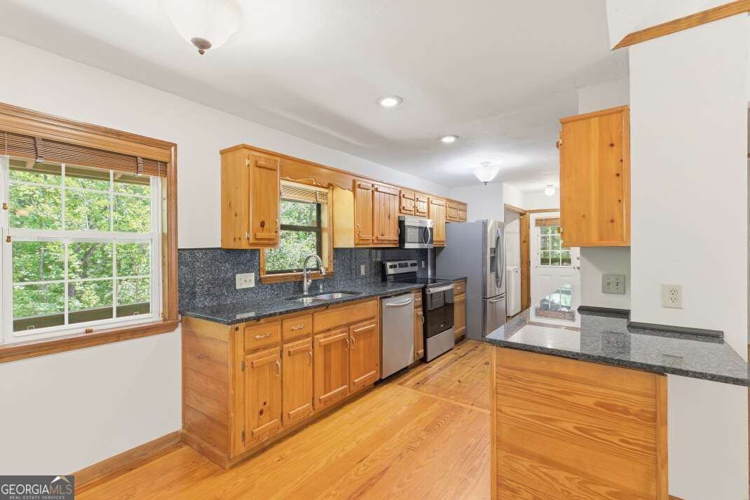 3 bedroom, 3 bathroom, 2,509 sq ft cabin,single family residence for sale at 40 Caledonia Drive, Blairsville, GA 30512 — photo 10