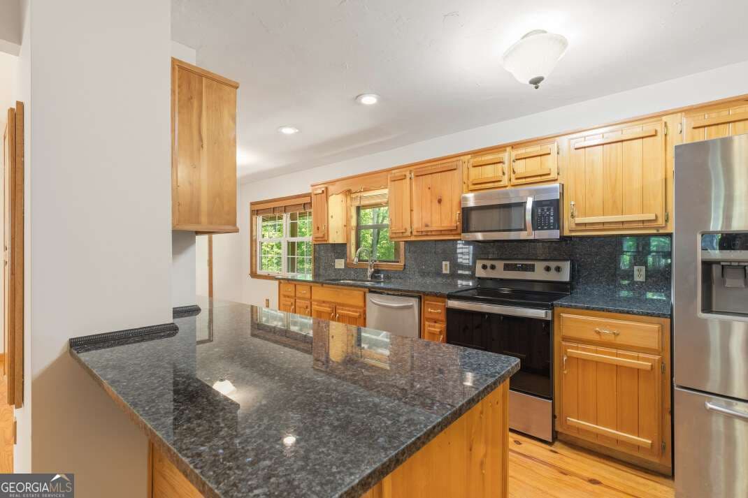3 bedroom, 3 bathroom, 2,509 sq ft cabin,single family residence for sale at 40 Caledonia Drive, Blairsville, GA 30512 — photo 8