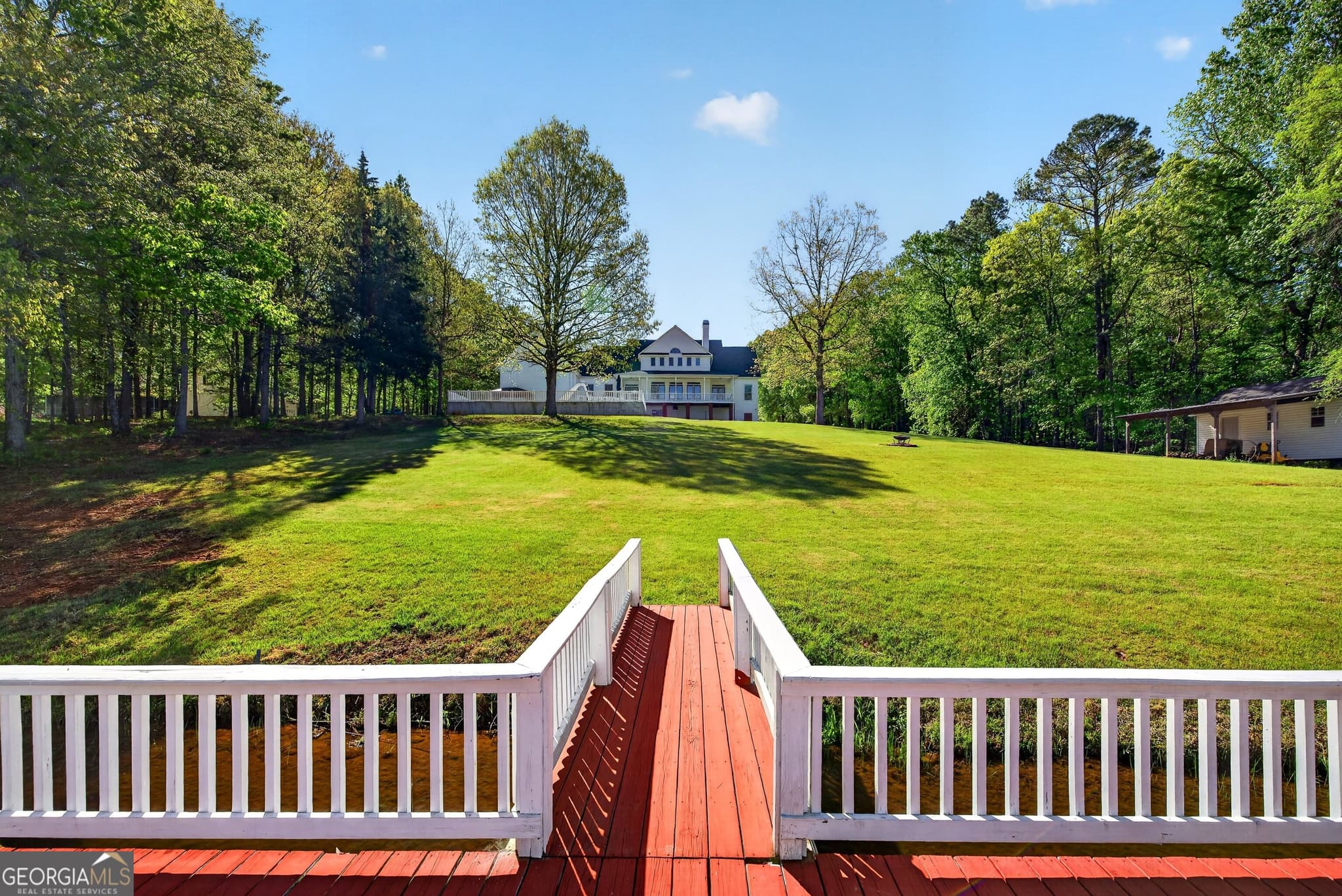 6 bedroom, 4.5 bathroom, 4,012 sq ft single family residence for sale at 800 Watering Hole Pass, Williamson, GA 30292 — photo 8
