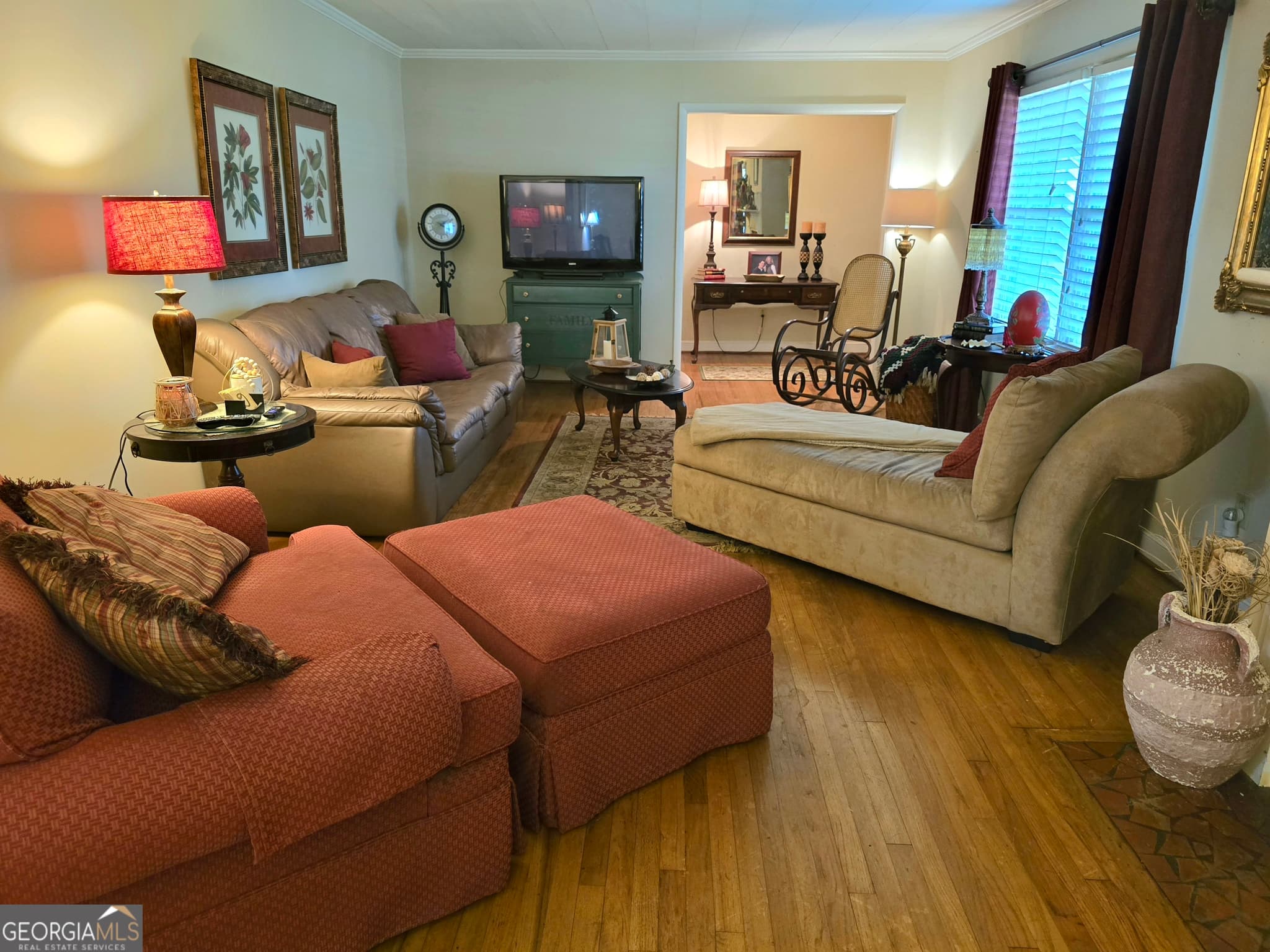 3 bedroom, 2 bathroom, 1,733 sq ft single family residence under contract at 409 W Sultana Drive, Fitzgerald, GA 31750 — photo 4