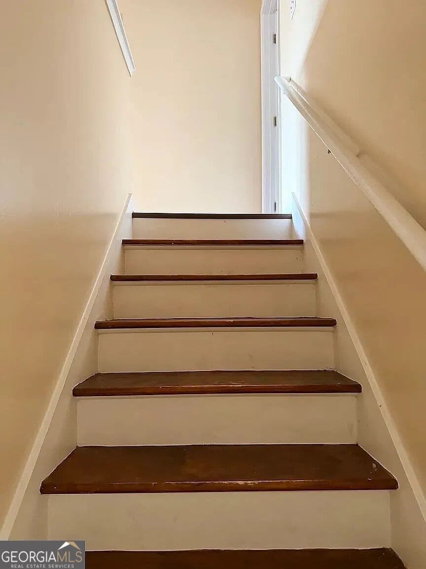 3 bedroom, 2 bathroom, 1,500 sq ft townhouse for rent at 1200 Pinedale Circle, Conyers, GA 30012 for $2,000 a month — photo 6