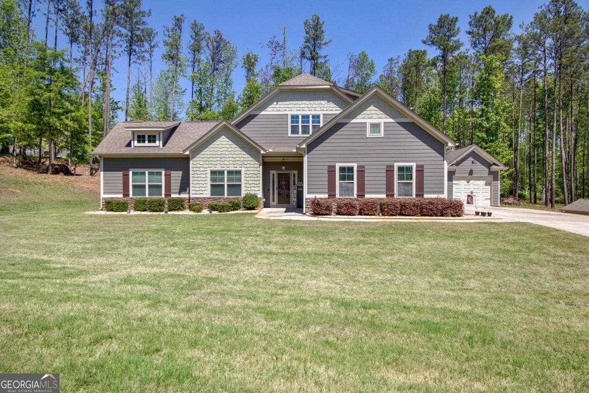 4 bedroom, 3 bathroom, 2,791 sq ft single family residence for sale at 153 Carlow Court, Newnan, GA 30263 — photo 2