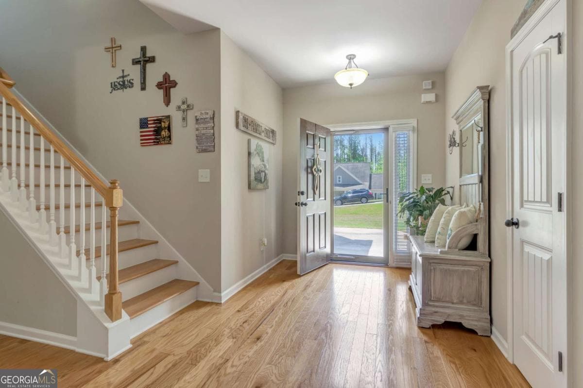4 bedroom, 3 bathroom, 2,791 sq ft single family residence for sale at 153 Carlow Court, Newnan, GA 30263 — photo 7