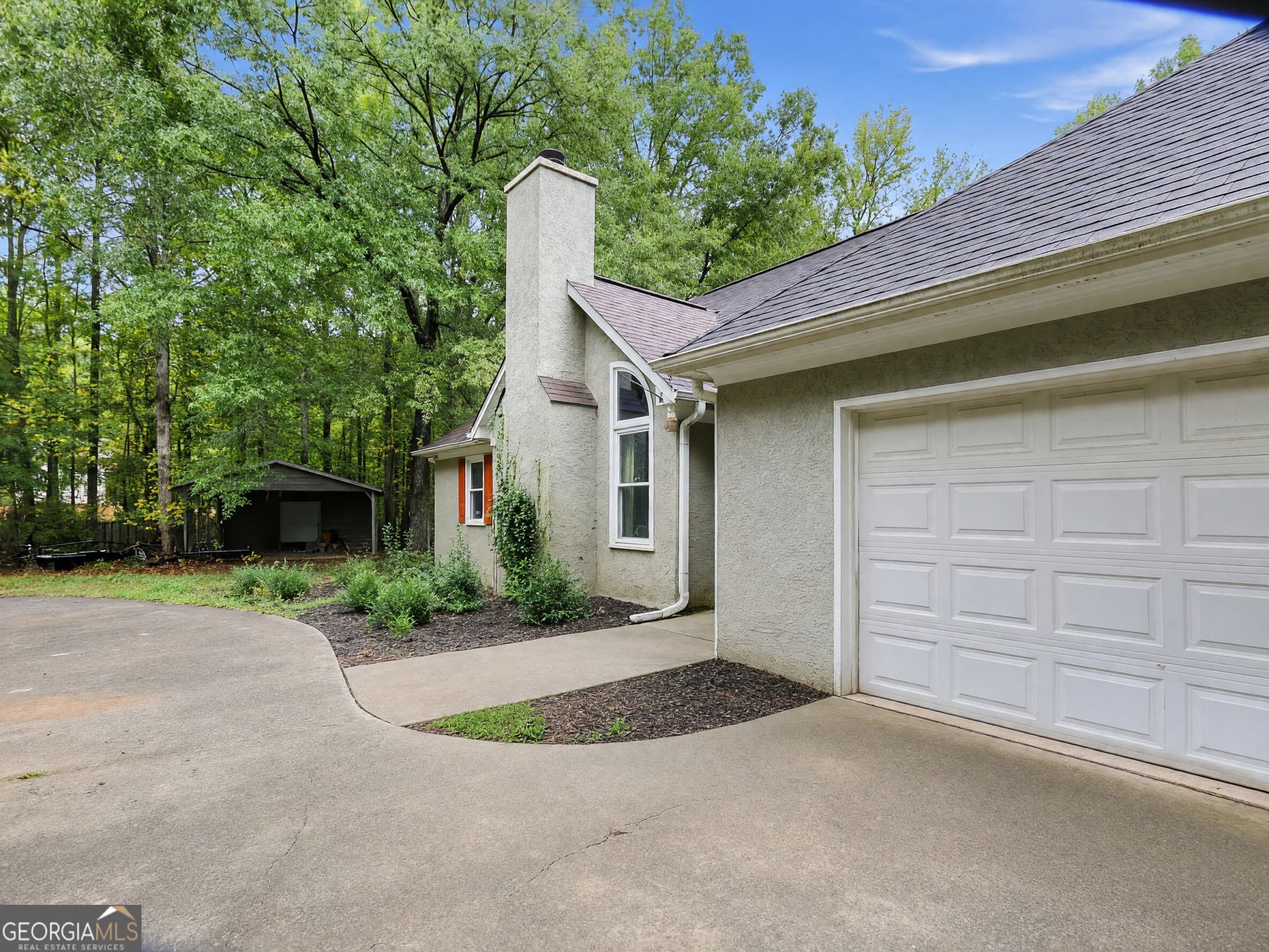4 bedroom, 3.5 bathroom, 3,500 sq ft single family residence for sale at 253 Timberridge Road, Senoia, GA 30276 — photo 3