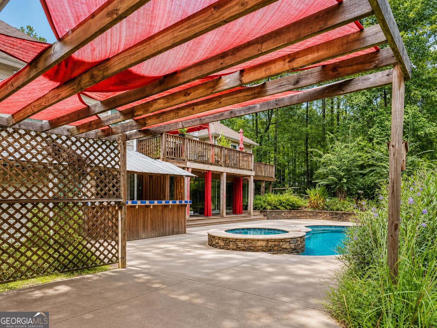 4 bedroom, 3.5 bathroom, 3,500 sq ft single family residence for sale at 253 Timberridge Road, Senoia, GA 30276 — photo 4