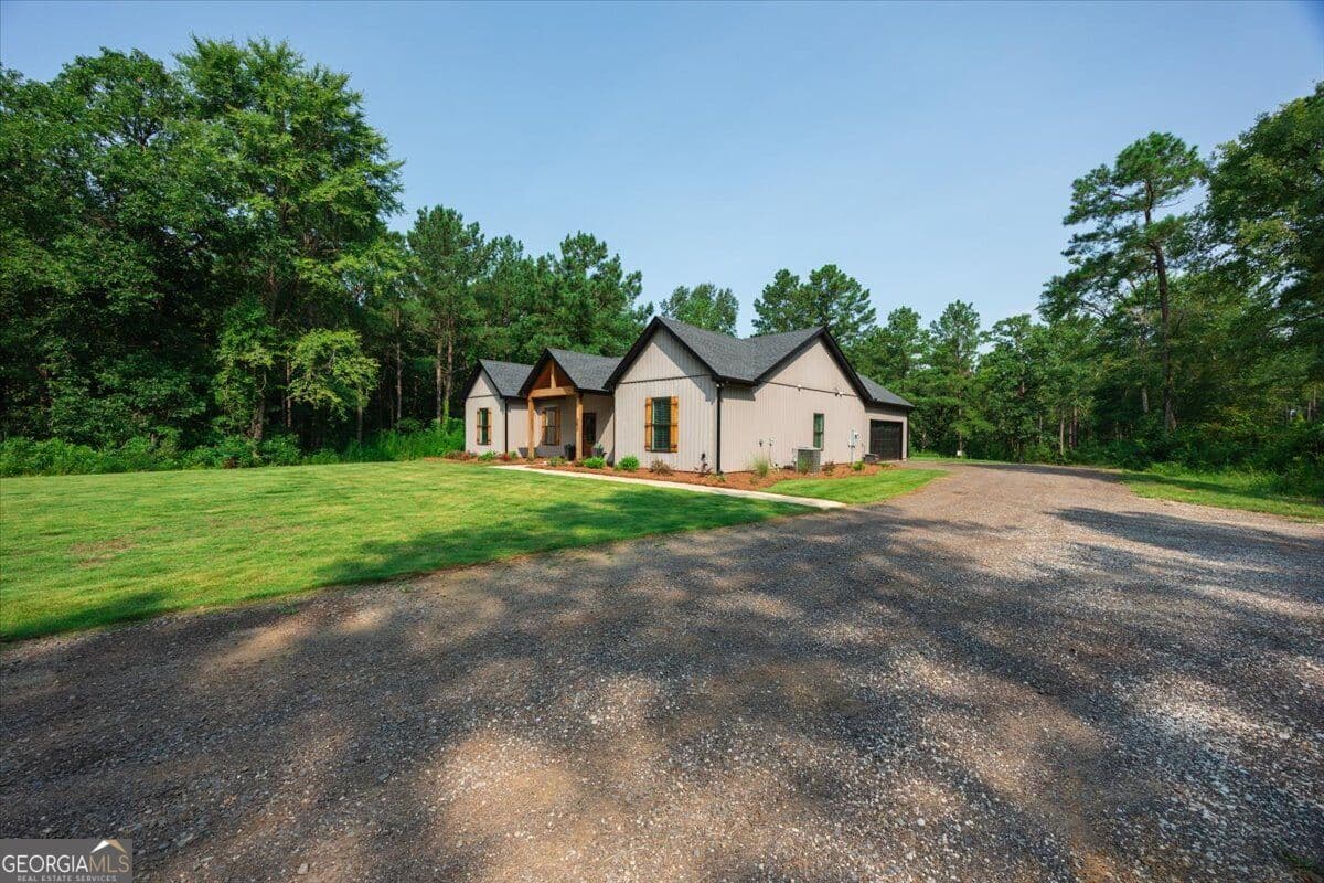 4 bedroom, 2 bathroom, 2,098 sq ft single family residence for sale at 252 Rum Creek Pass, Juliette, GA 31046 — photo 6
