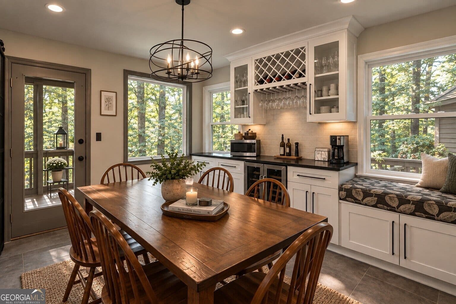4 bedroom, 3 bathroom, 2,913 sq ft cabin,single family residence for sale at 162 Bluebell Circle, Jasper, GA 30143 — photo 10