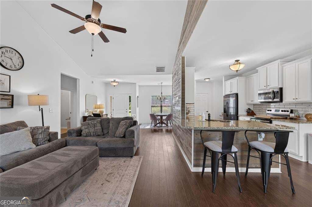 3 bedroom, 2 bathroom, 1,536 sq ft single family residence for sale at 67 Bryn Drive, Dawsonville, GA 30534 — photo 6