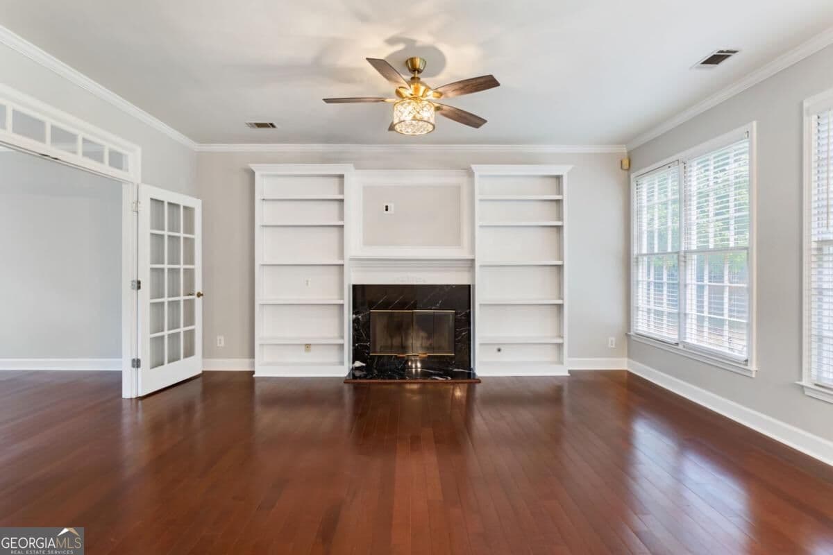 4 bedroom, 2.5 bathroom, 2,768 sq ft single family residence for sale at 1841 SW Lake Cove Drive, Atlanta, GA 30331 — photo 6