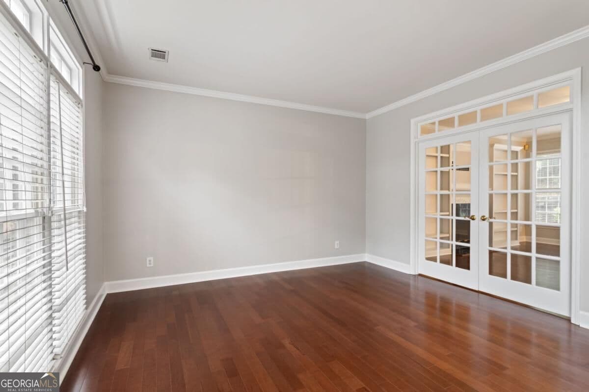 4 bedroom, 2.5 bathroom, 2,768 sq ft single family residence for sale at 1841 SW Lake Cove Drive, Atlanta, GA 30331 — photo 10