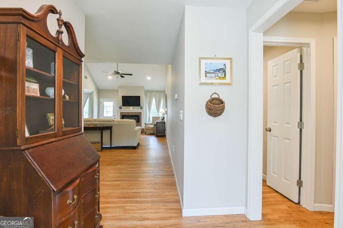 3 bedroom, 2 bathroom, 1,451 sq ft single family residence for sale at 25 Tyrus Lane, Royston, GA 30662 — photo 4