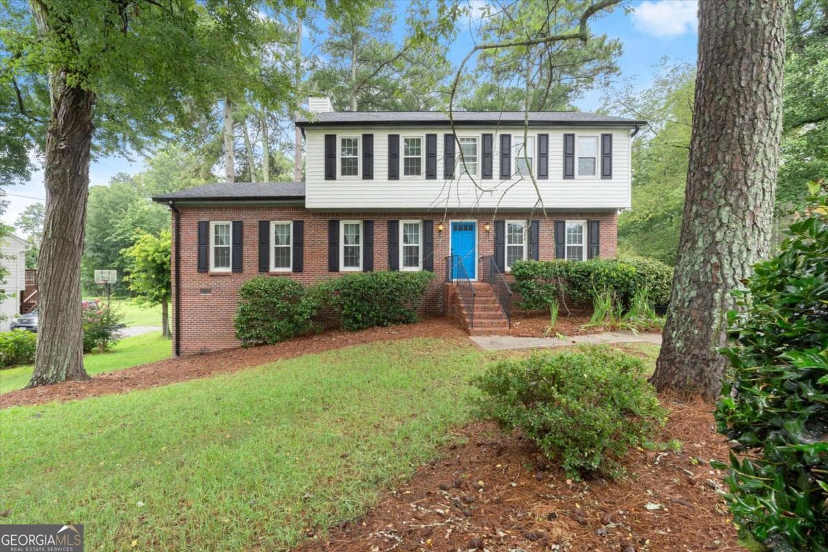 5 bedroom, 2.5 bathroom single family residence for rent at 3220 Casteel Road, Marietta, GA 30062 for $3,400 a month — photo 1 of 43