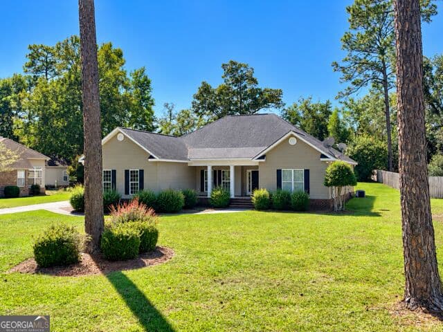 4 bedroom, 2 bathroom, 2,590 sq ft single family residence for sale at 709 Brookwood Drive, Statesboro, GA 30461 — photo 9