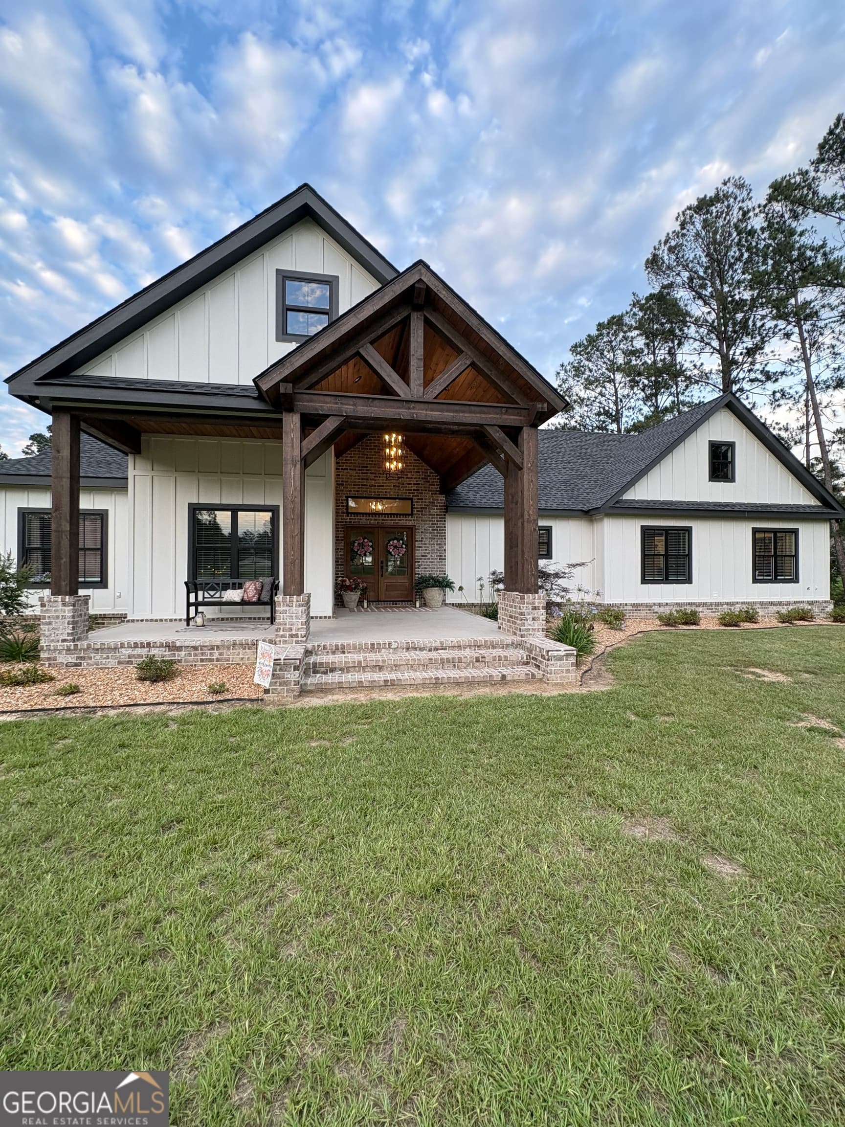 4 bedroom, 2.5 bathroom, 2,849 sq ft single family residence for sale at 149 Owl Head Trail, Hazlehurst, GA 31539 — photo 3