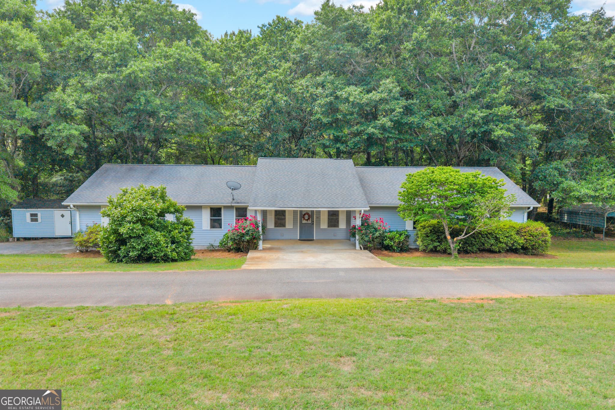 3 bedroom, 2.5 bathroom, 1,952 sq ft single family residence for sale at 79 Wisteria Cove Estate, Hartwell, GA 30643 — photo 4
