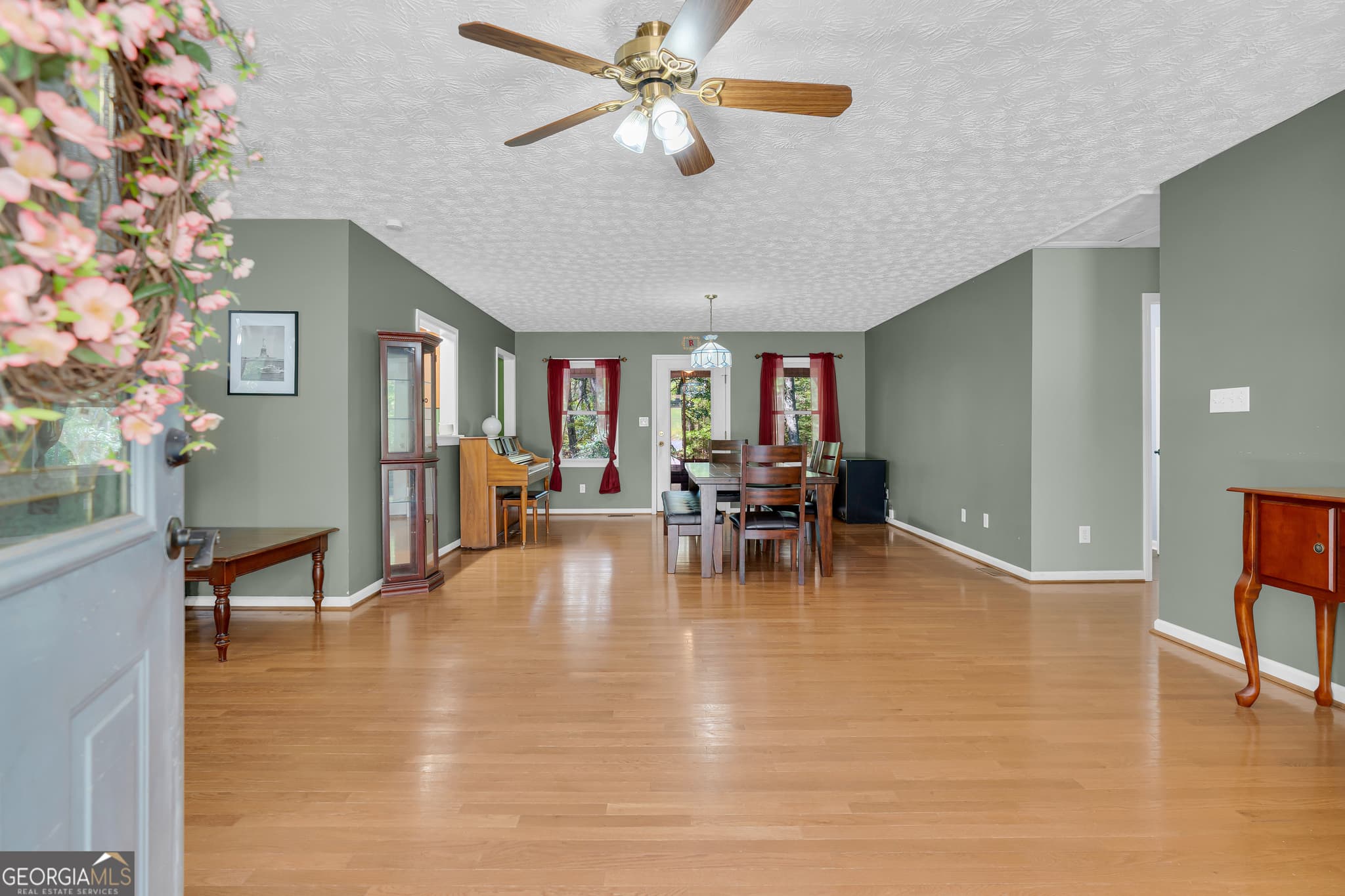 3 bedroom, 2.5 bathroom, 1,952 sq ft single family residence for sale at 79 Wisteria Cove Estate, Hartwell, GA 30643 — photo 8