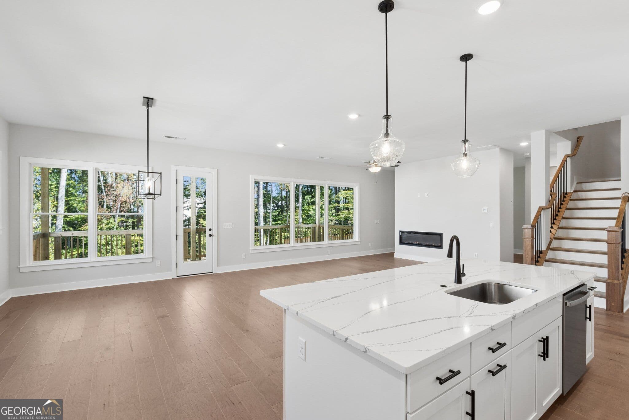 5 bedroom, 4 bathroom, 3,560 sq ft single family residence for sale at 2253 Ellis Mountain Drive, Marietta, GA 30064 — photo 7