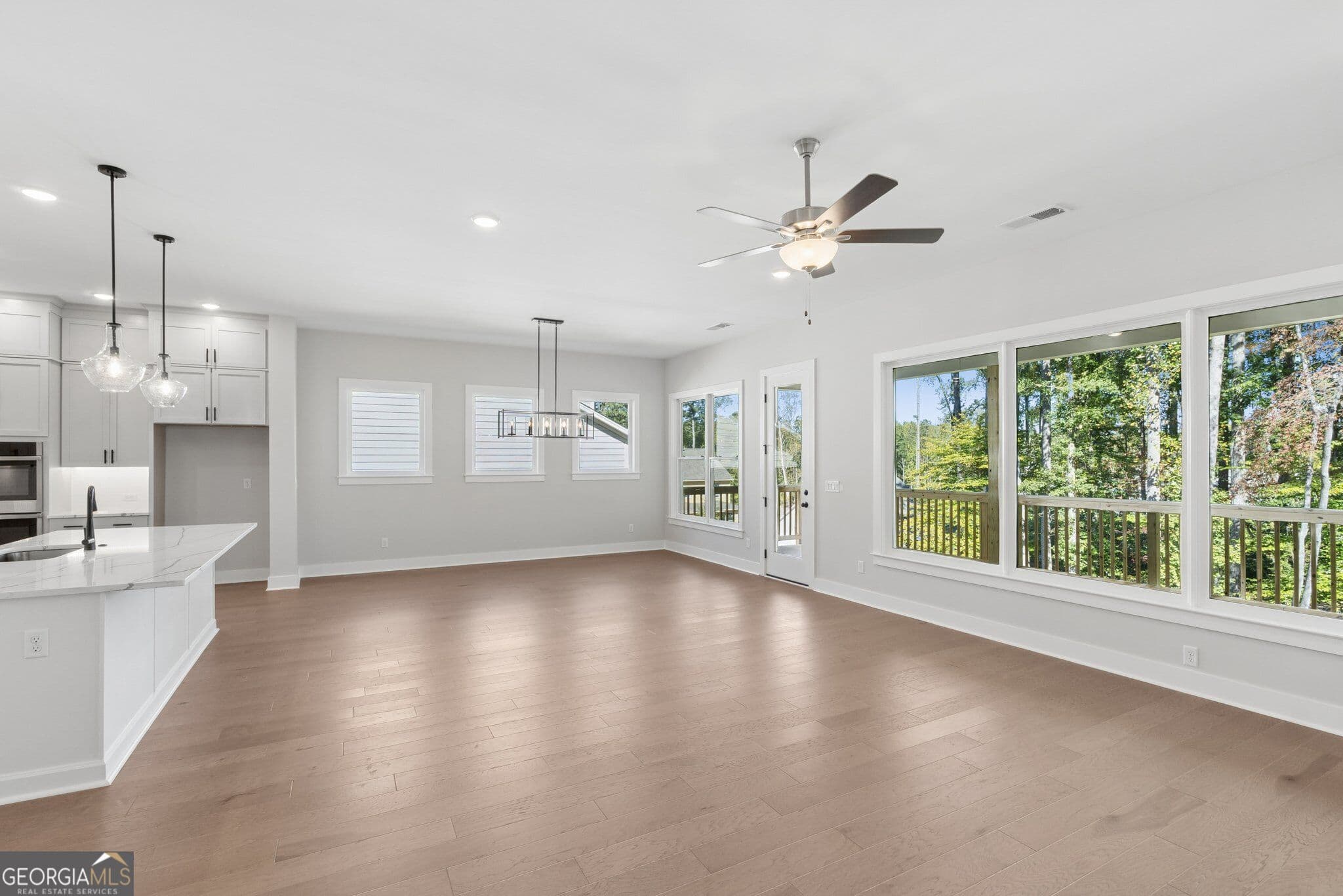 5 bedroom, 4 bathroom, 3,560 sq ft single family residence for sale at 2253 Ellis Mountain Drive, Marietta, GA 30064 — photo 9