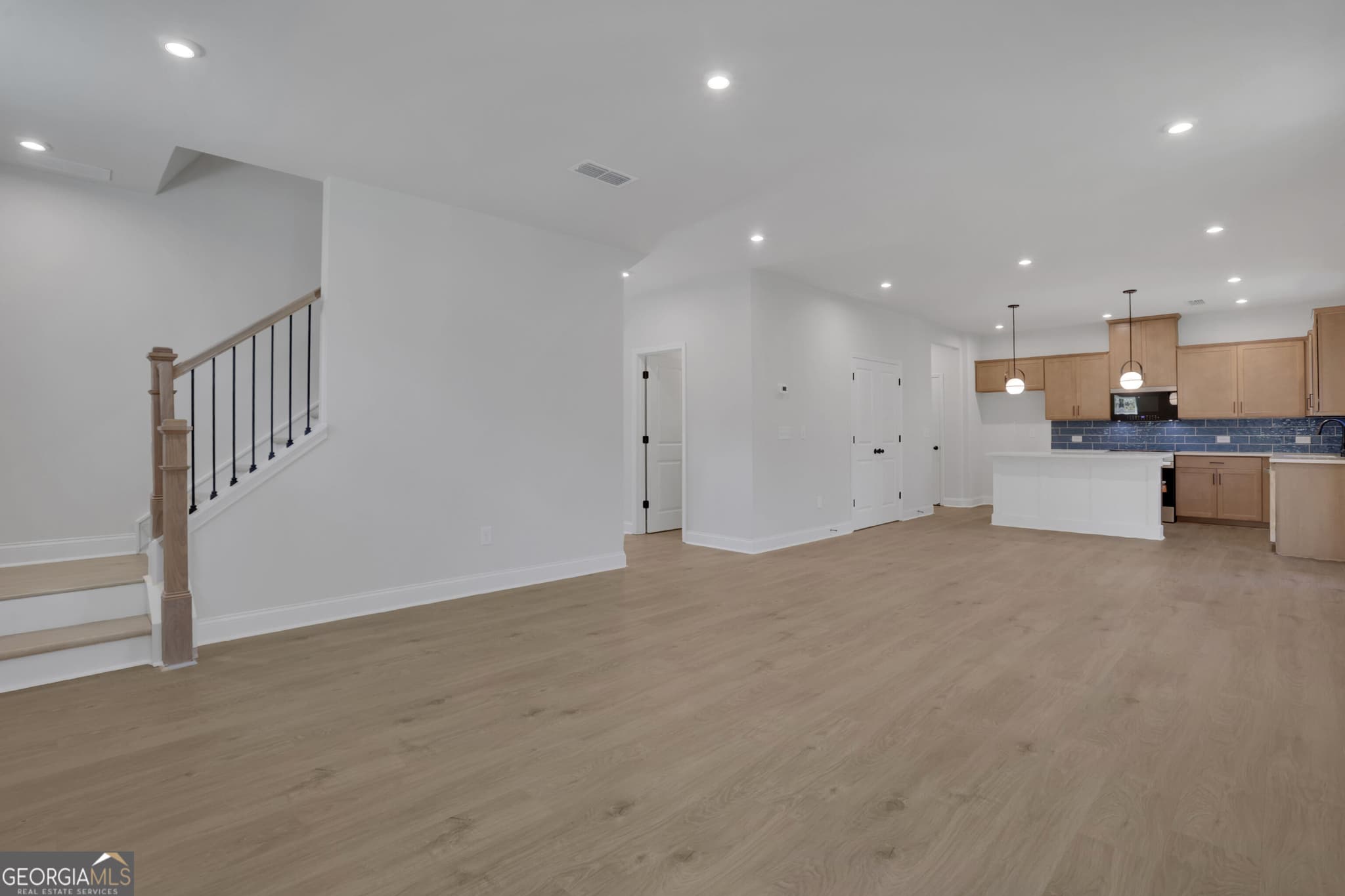 4 bedroom, 2.5 bathroom, 3,323 sq ft single family residence for sale at 307 William Gossett Drive 47B, Canton, GA 30114 — photo 8