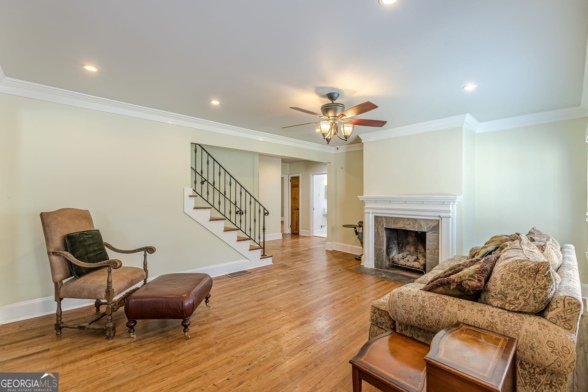 4 bedroom, 3 bathroom, 3,375 sq ft single family residence for sale at 2367 Ridgeway Avenue, College Park, GA 30337 — photo 6